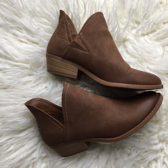 Universal Thread Ankle Boots - Picture 3 of 8